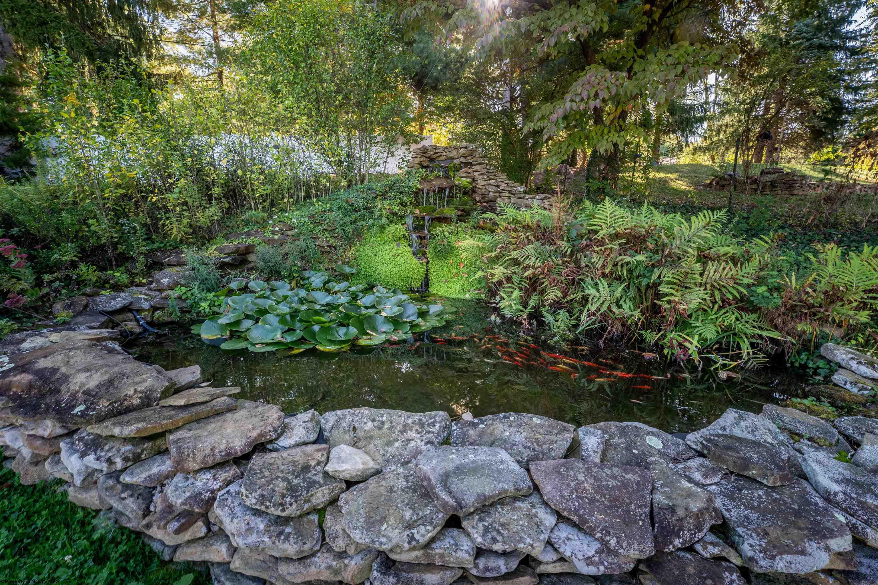 Morgantown, West Virginia 26508, United States, 4 Bedrooms Bedrooms, ,2 BathroomsBathrooms,Residential,Active,221594