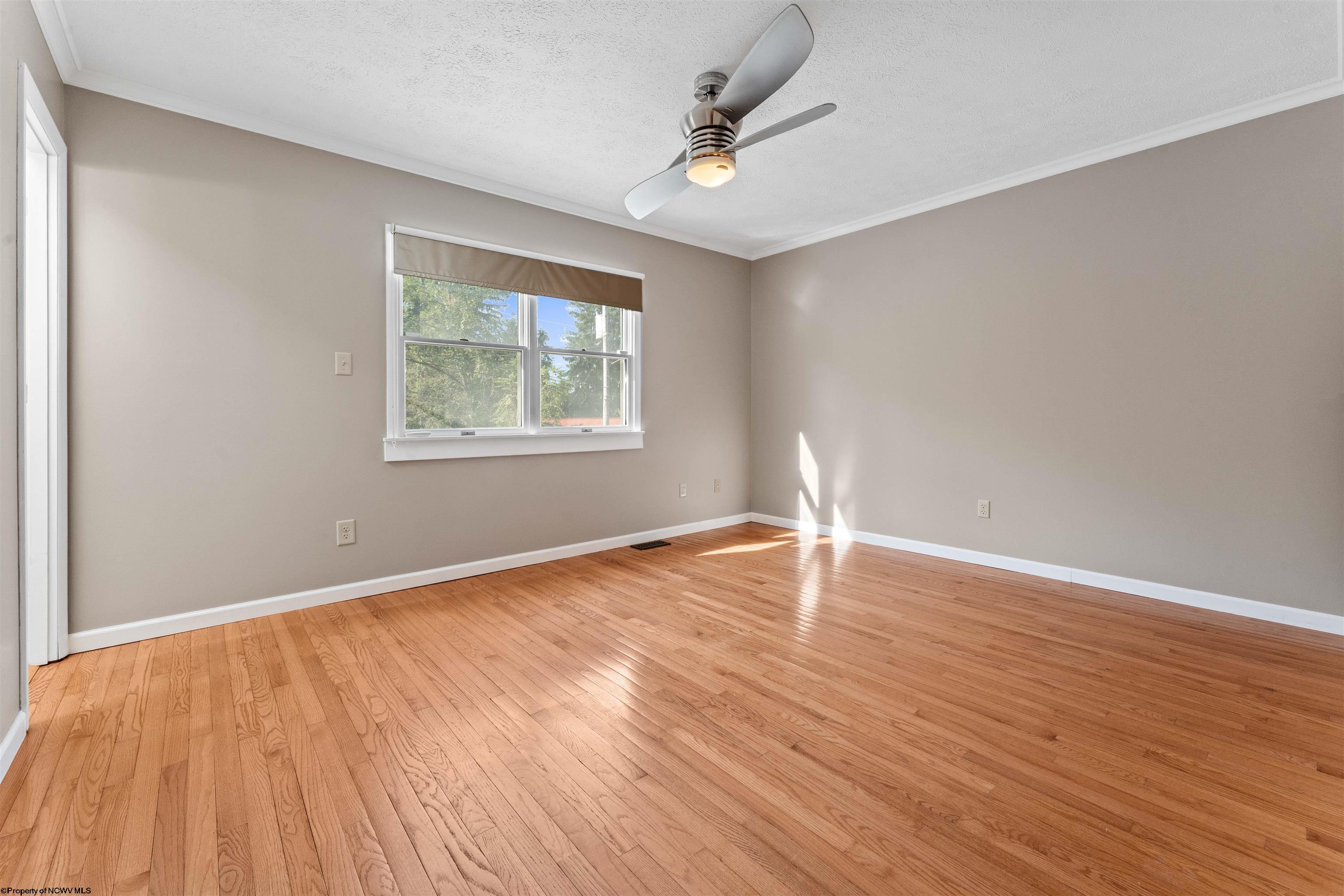 Morgantown, West Virginia 26508, United States, 4 Bedrooms Bedrooms, ,2 BathroomsBathrooms,Residential,Active,221594