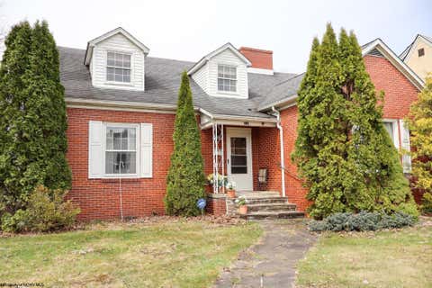 Photo for 112 Robert E. Lee Avenue