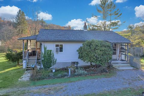 Photo of 27424 George Washington Highway, Aurora, WV 26705 (MLS # 10162386)