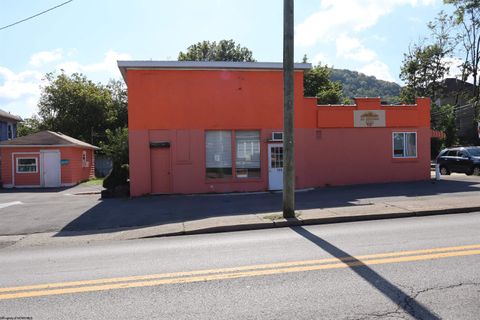 Photo of 240 Park Boulevard, Clarksburg, WV 26301 (MLS # 10161435)