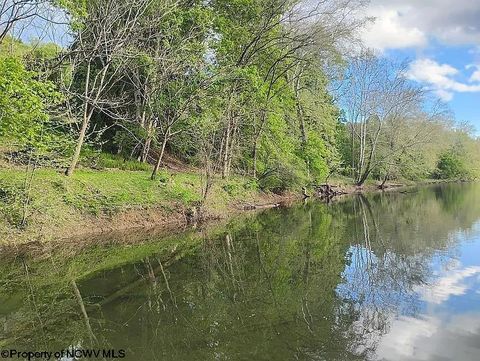 Photo of 34 Sandy Beach Road, Fairmont, WV 26554 (MLS # 10165335)
