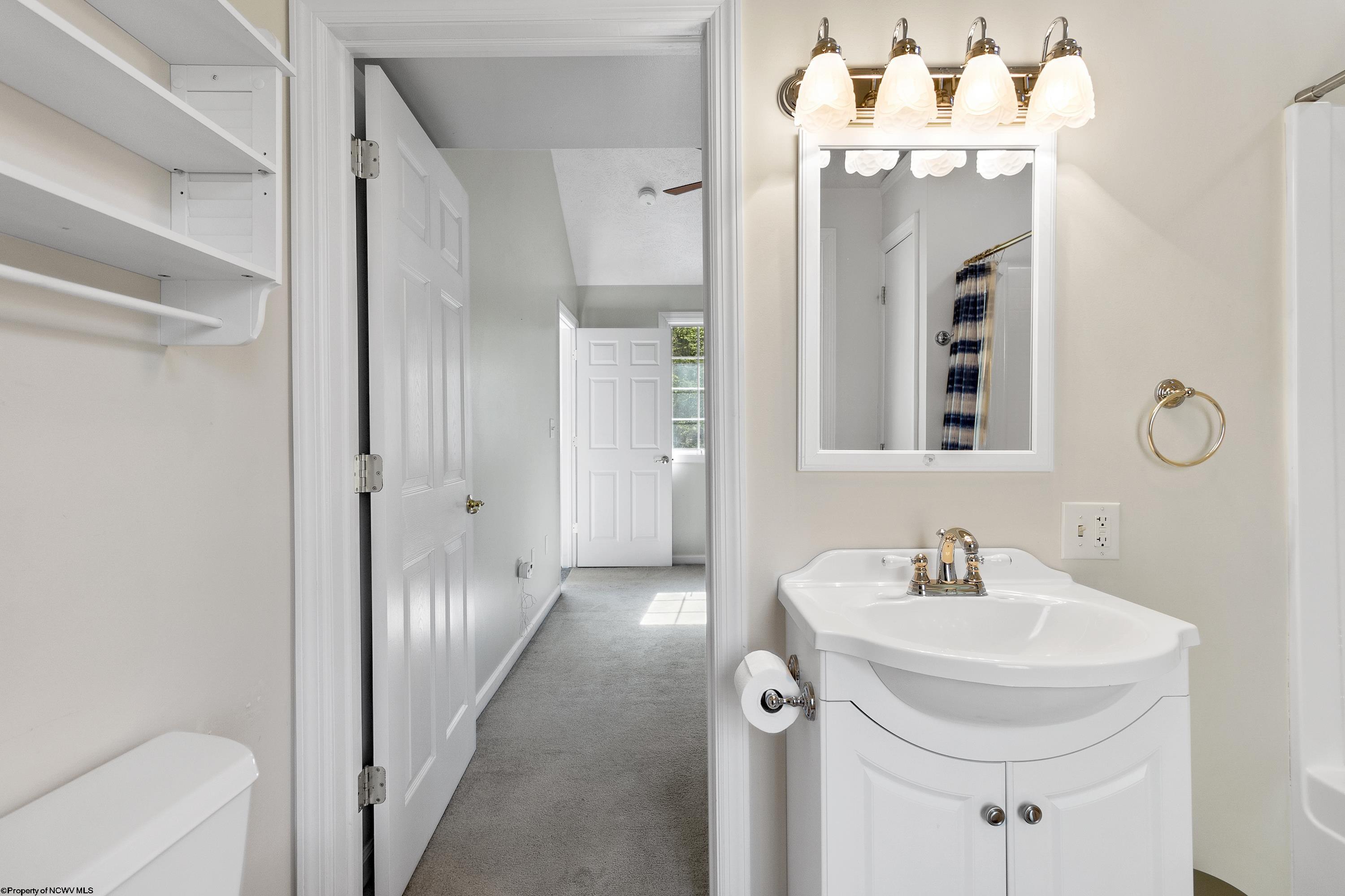 Grafton, West Virginia 26354, United States, 3 Bedrooms Bedrooms, ,3 BathroomsBathrooms,Residential,Pending,58872