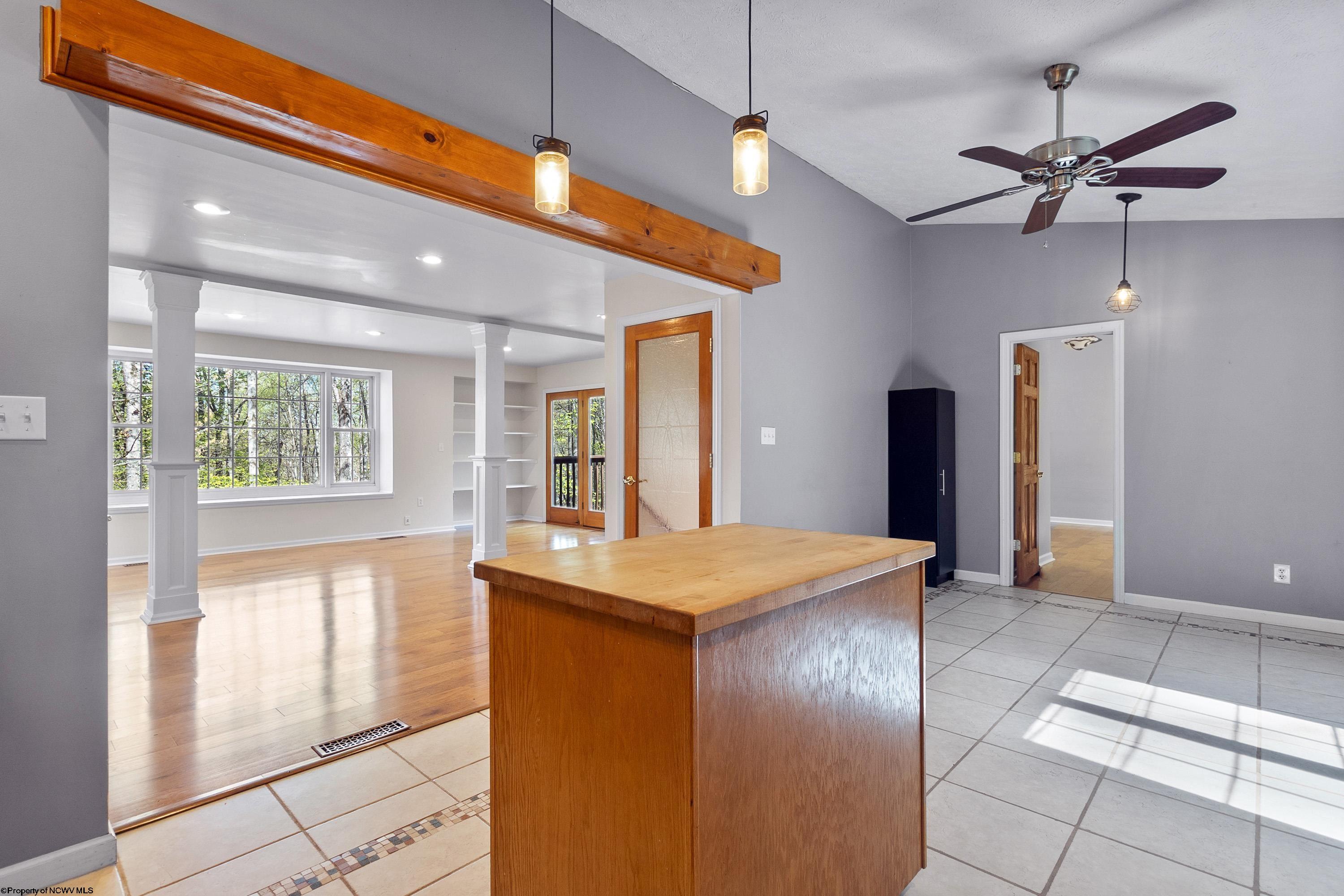 Grafton, West Virginia 26354, United States, 3 Bedrooms Bedrooms, ,3 BathroomsBathrooms,Residential,Pending,58872