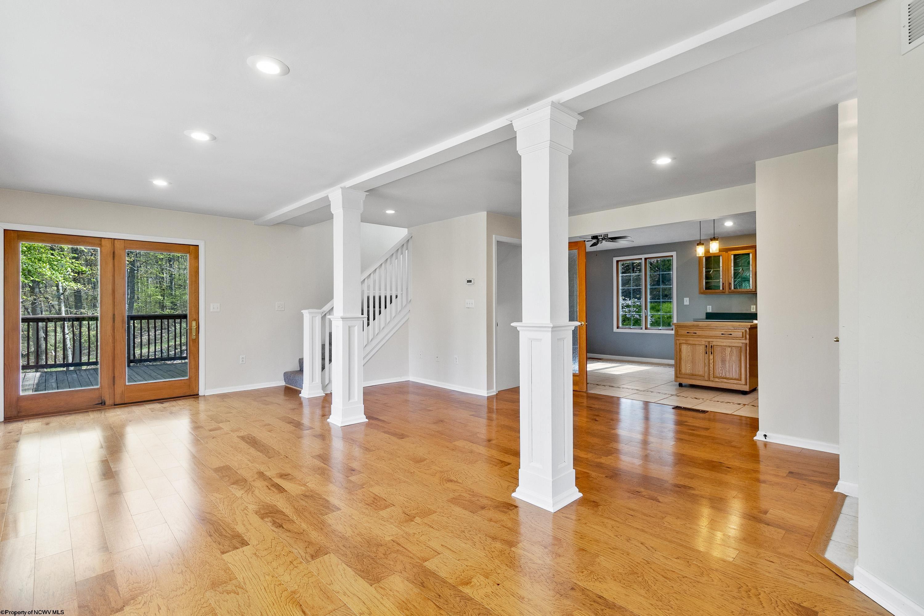 Grafton, West Virginia 26354, United States, 3 Bedrooms Bedrooms, ,3 BathroomsBathrooms,Residential,Pending,58872