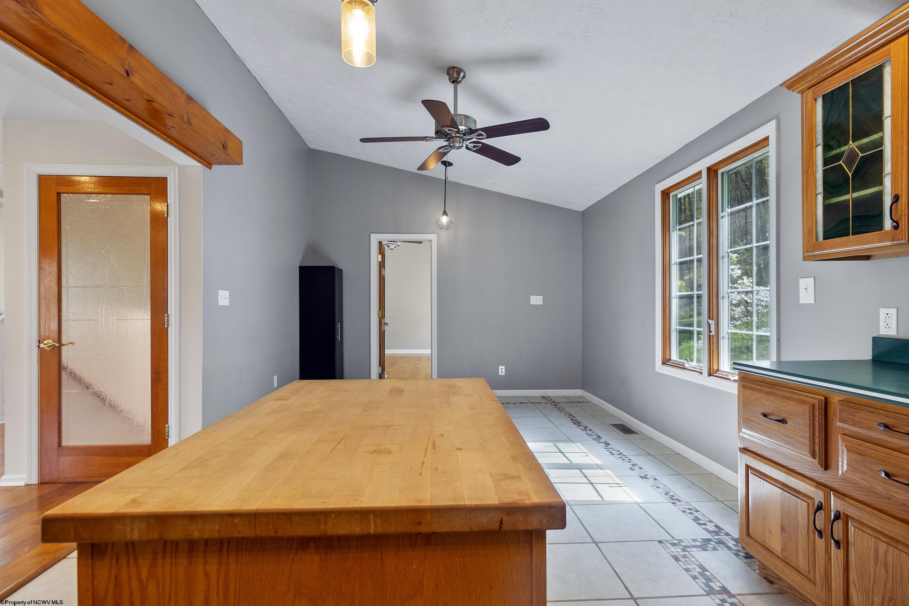 Grafton, West Virginia 26354, United States, 3 Bedrooms Bedrooms, ,3 BathroomsBathrooms,Residential,Pending,58872