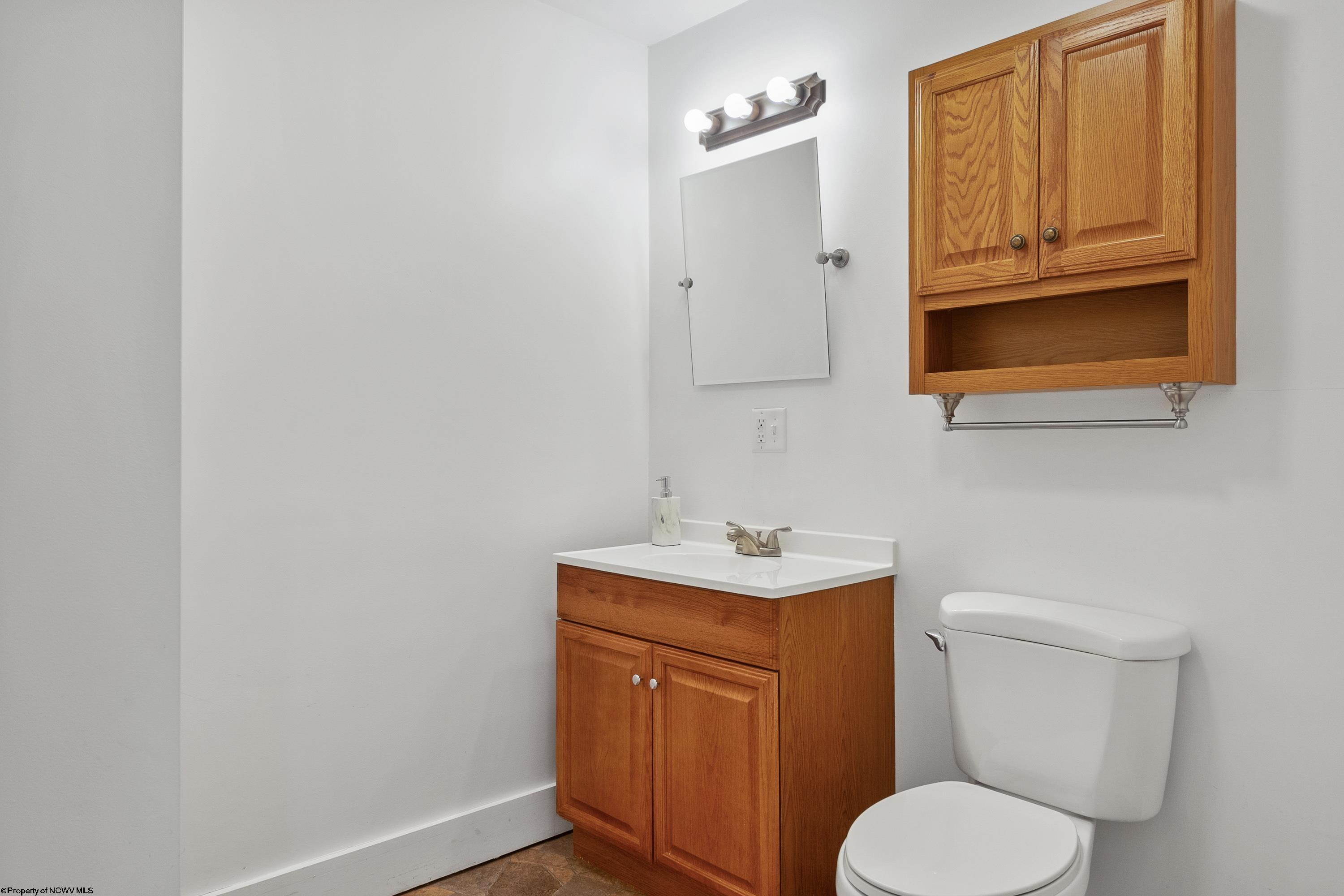 Grafton, West Virginia 26354, United States, 3 Bedrooms Bedrooms, ,3 BathroomsBathrooms,Residential,Pending,58872