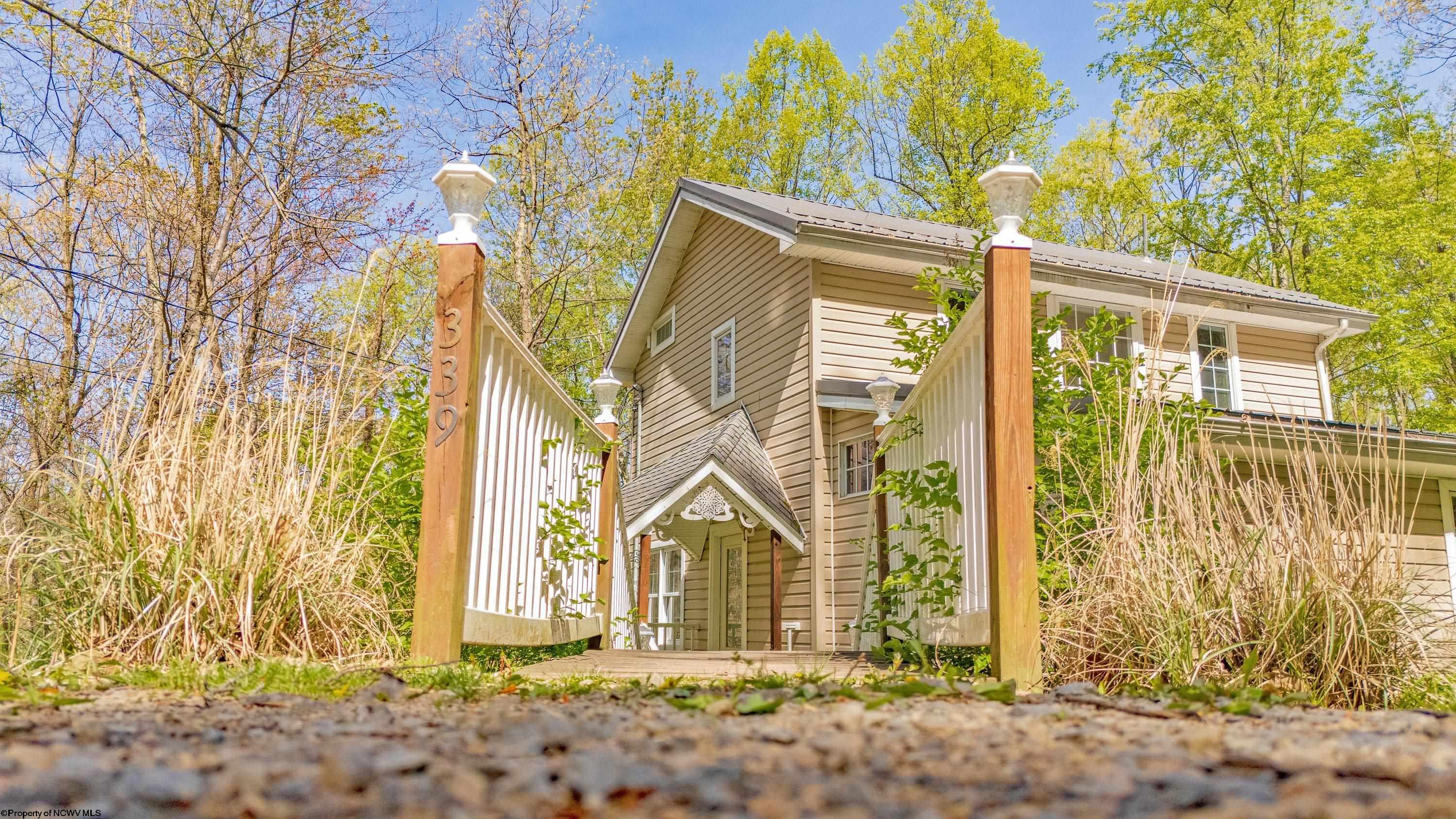 Grafton, West Virginia 26354, United States, 3 Bedrooms Bedrooms, ,3 BathroomsBathrooms,Residential,Pending,58872