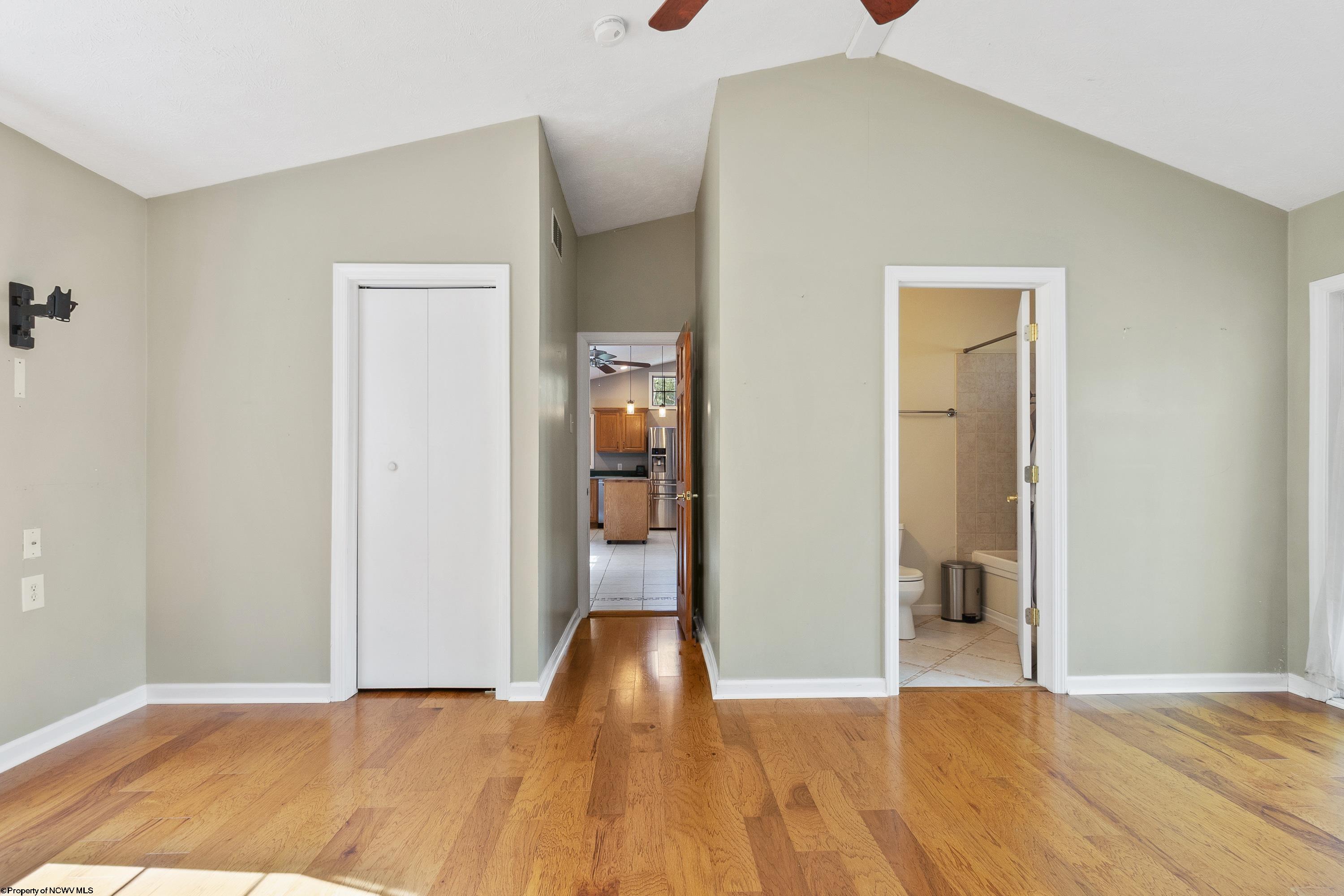 Grafton, West Virginia 26354, United States, 3 Bedrooms Bedrooms, ,3 BathroomsBathrooms,Residential,Pending,58872