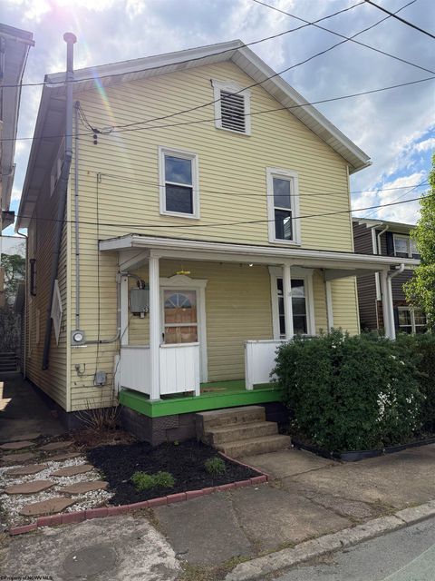 Photo of 53 Rebecca Street, Shinnston, WV 26431 (MLS # 10164305)