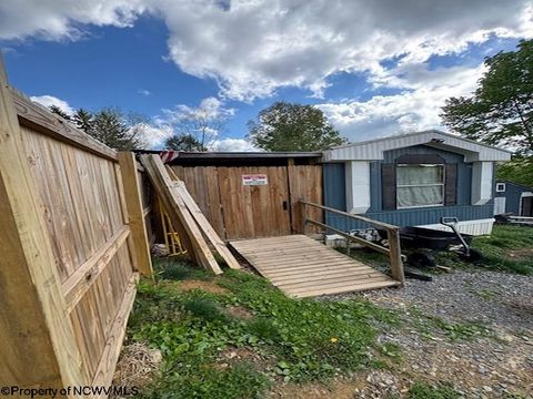 Photo of 40 Chickerell Street, Clarksburg, WV 26301 (MLS # 10164688)