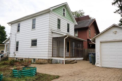 Photo of 330 Overdale Street, Morgantown, WV 26505 (MLS # 10165579)