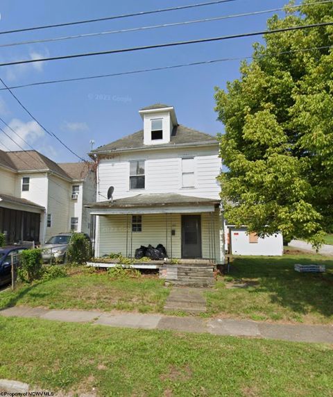 Photo of 1011 Swann Street, Parkersburg, WV 26101 (MLS # 10162106)