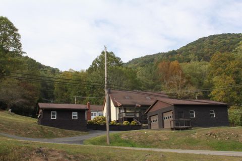Photo of 5 Euclyde Avenue, Webster Springs, WV 26288 (MLS # 10161727)