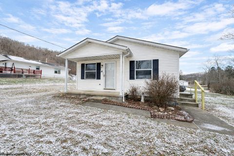 Photo of 119 Riverview Heights, Weston, WV 26452 (MLS # 10163259)