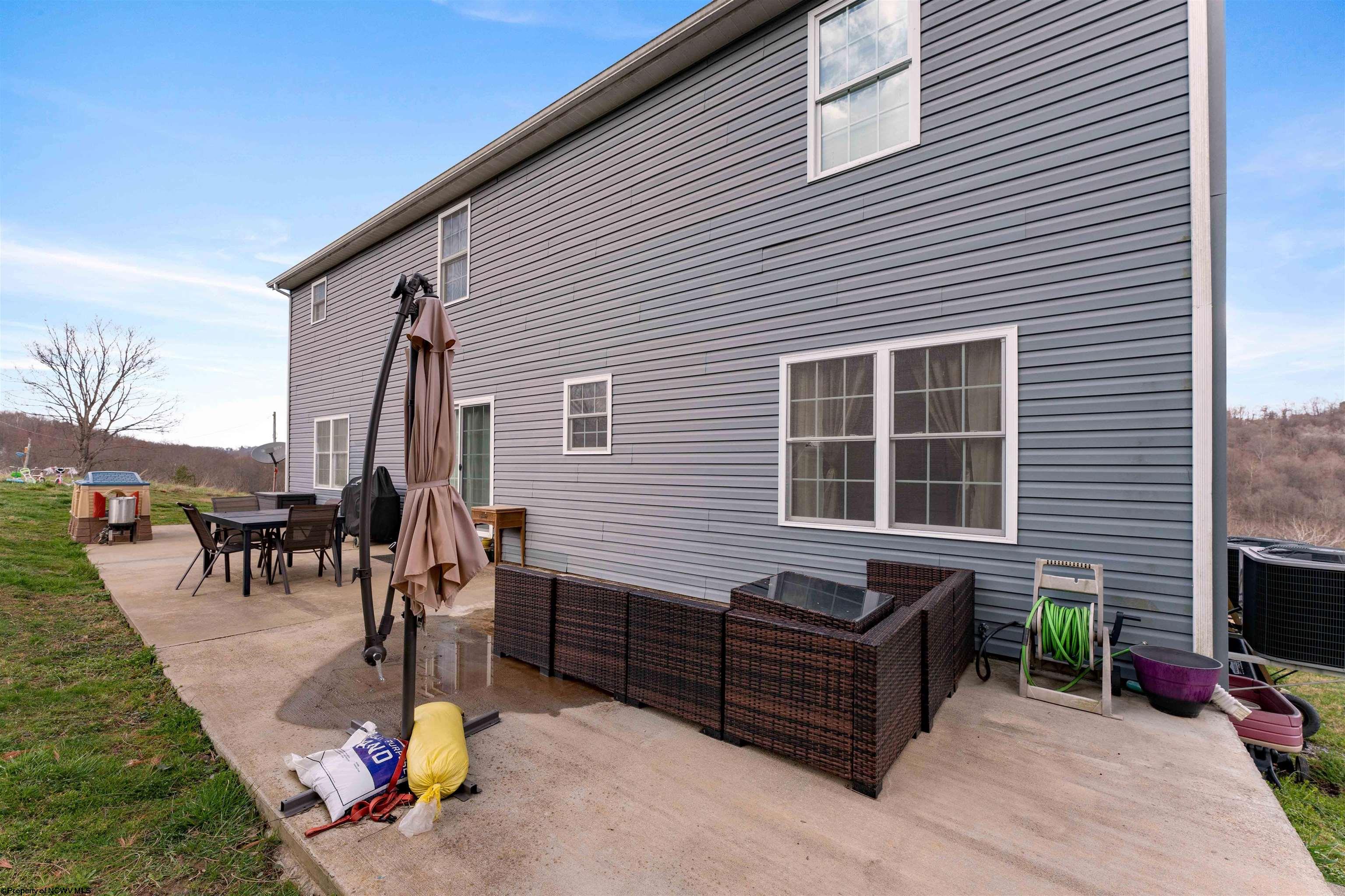 Morgantown, West Virginia 26508, United States, 4 Bedrooms Bedrooms, ,3 BathroomsBathrooms,Residential,Active,97579