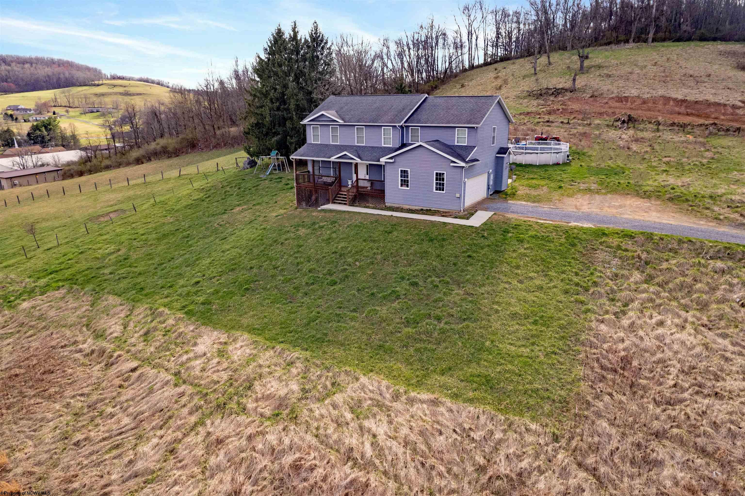 Morgantown, West Virginia 26508, United States, 4 Bedrooms Bedrooms, ,3 BathroomsBathrooms,Residential,Active,97579