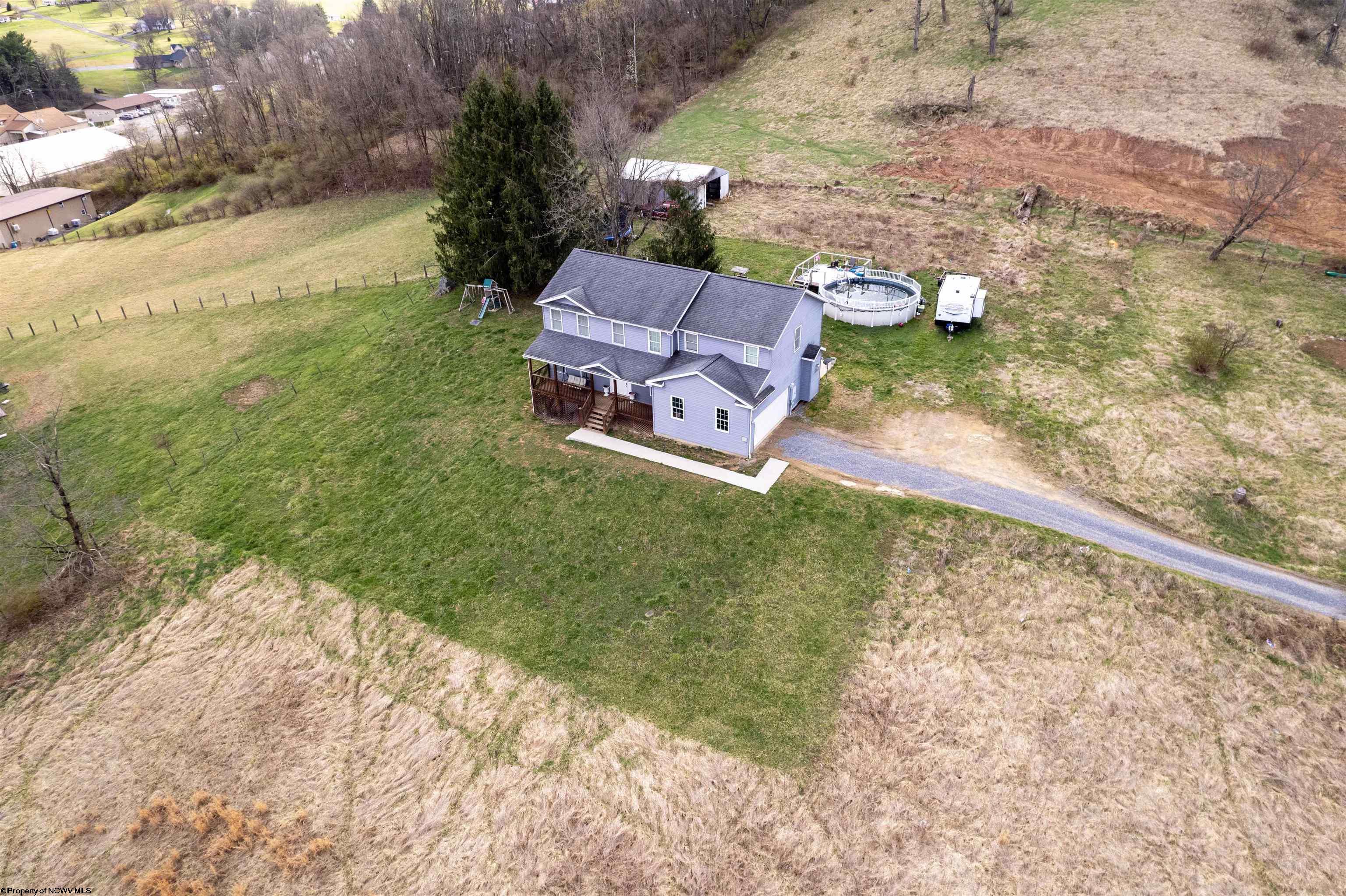 Morgantown, West Virginia 26508, United States, 4 Bedrooms Bedrooms, ,3 BathroomsBathrooms,Residential,Active,97579