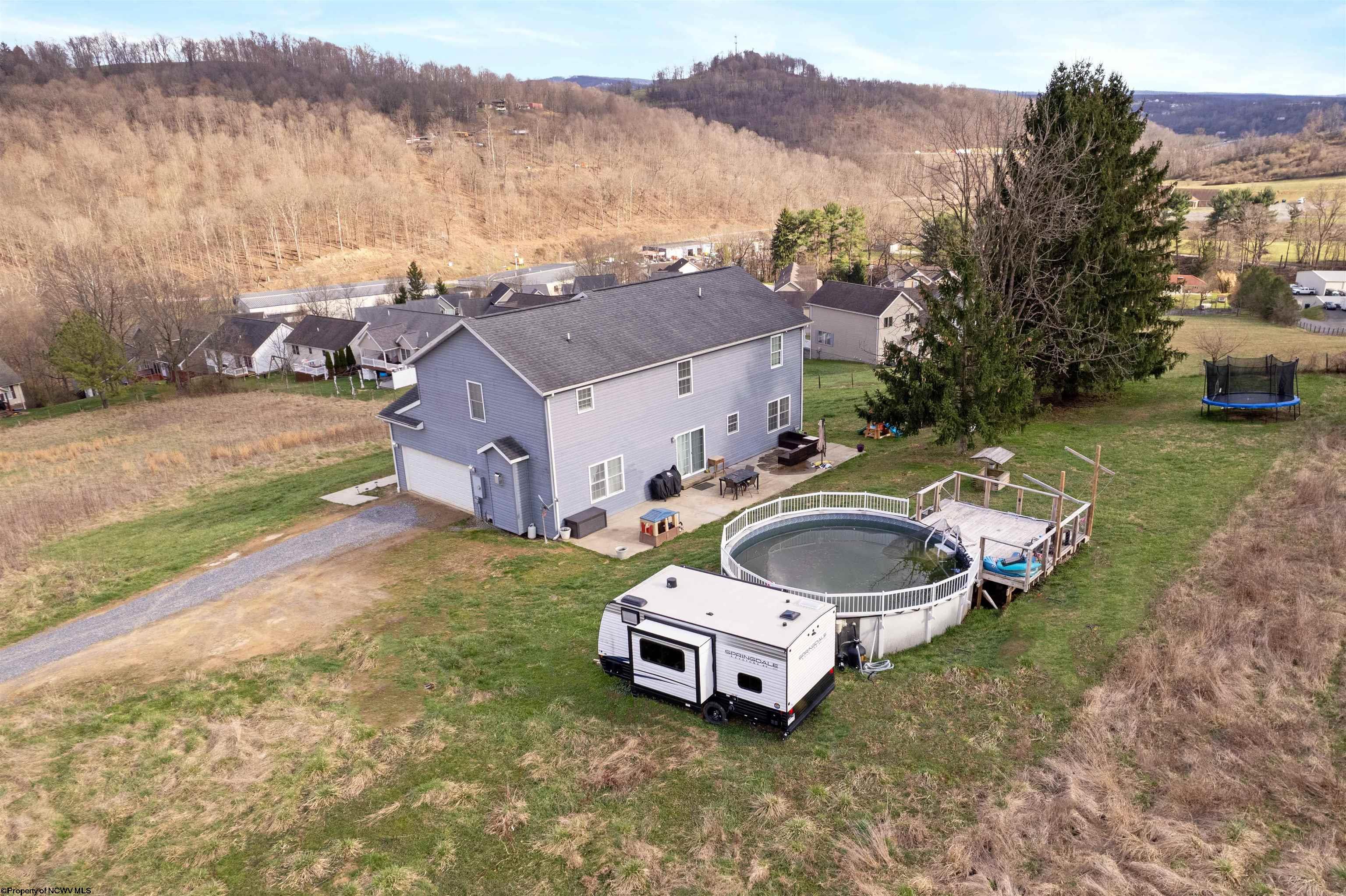 Morgantown, West Virginia 26508, United States, 4 Bedrooms Bedrooms, ,3 BathroomsBathrooms,Residential,Active,97579