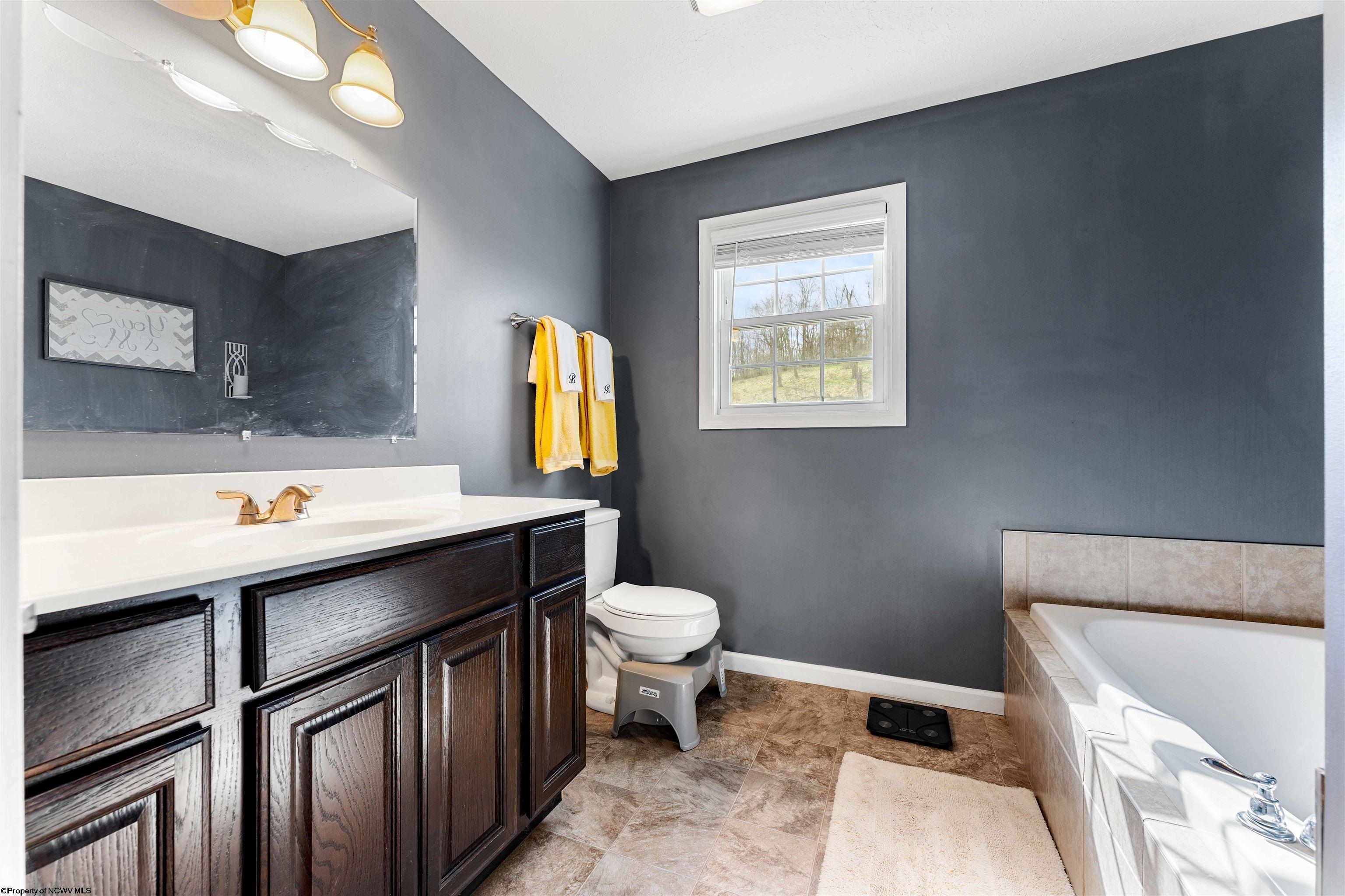 Morgantown, West Virginia 26508, United States, 4 Bedrooms Bedrooms, ,3 BathroomsBathrooms,Residential,Active,97579