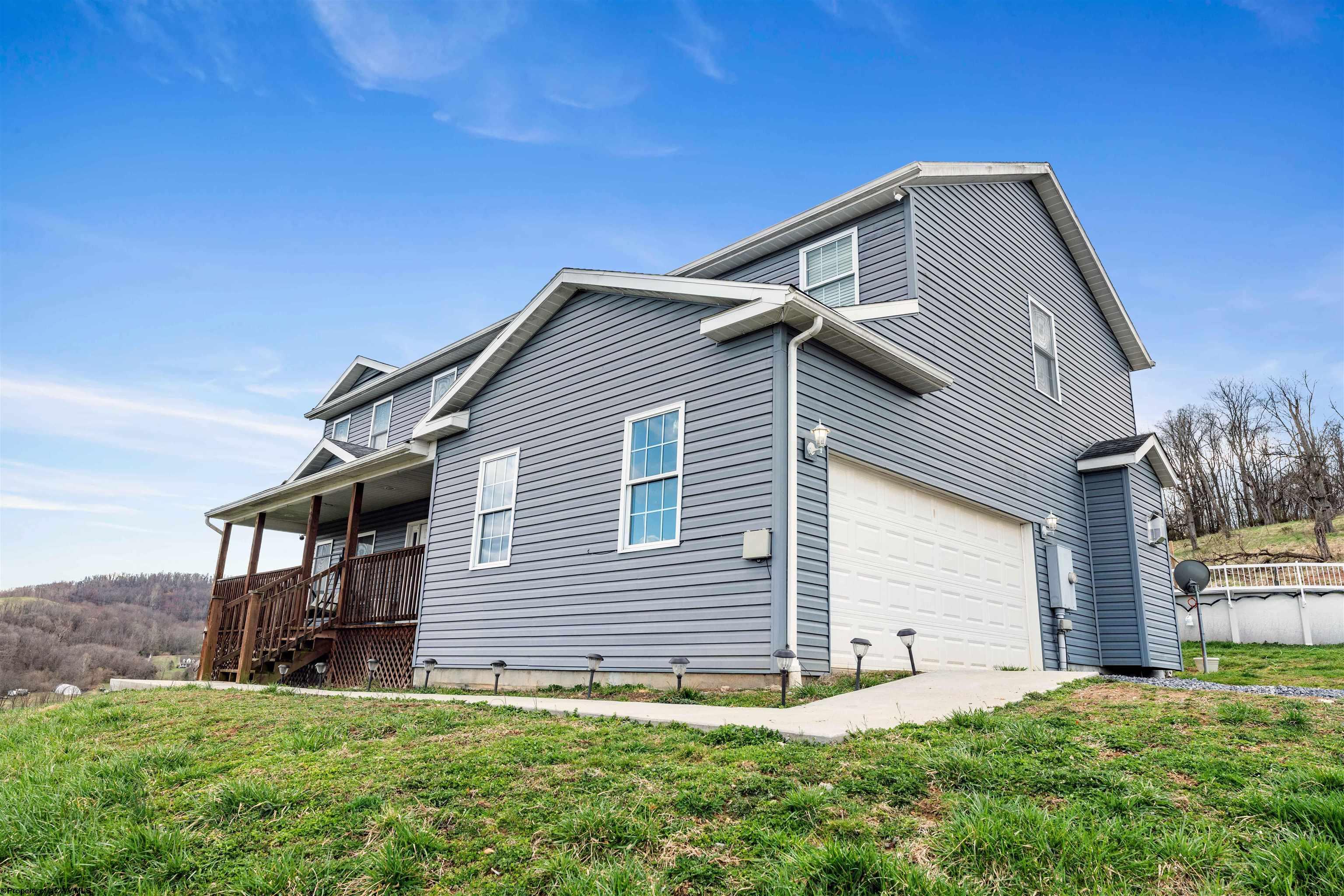 Morgantown, West Virginia 26508, United States, 4 Bedrooms Bedrooms, ,3 BathroomsBathrooms,Residential,Active,97579