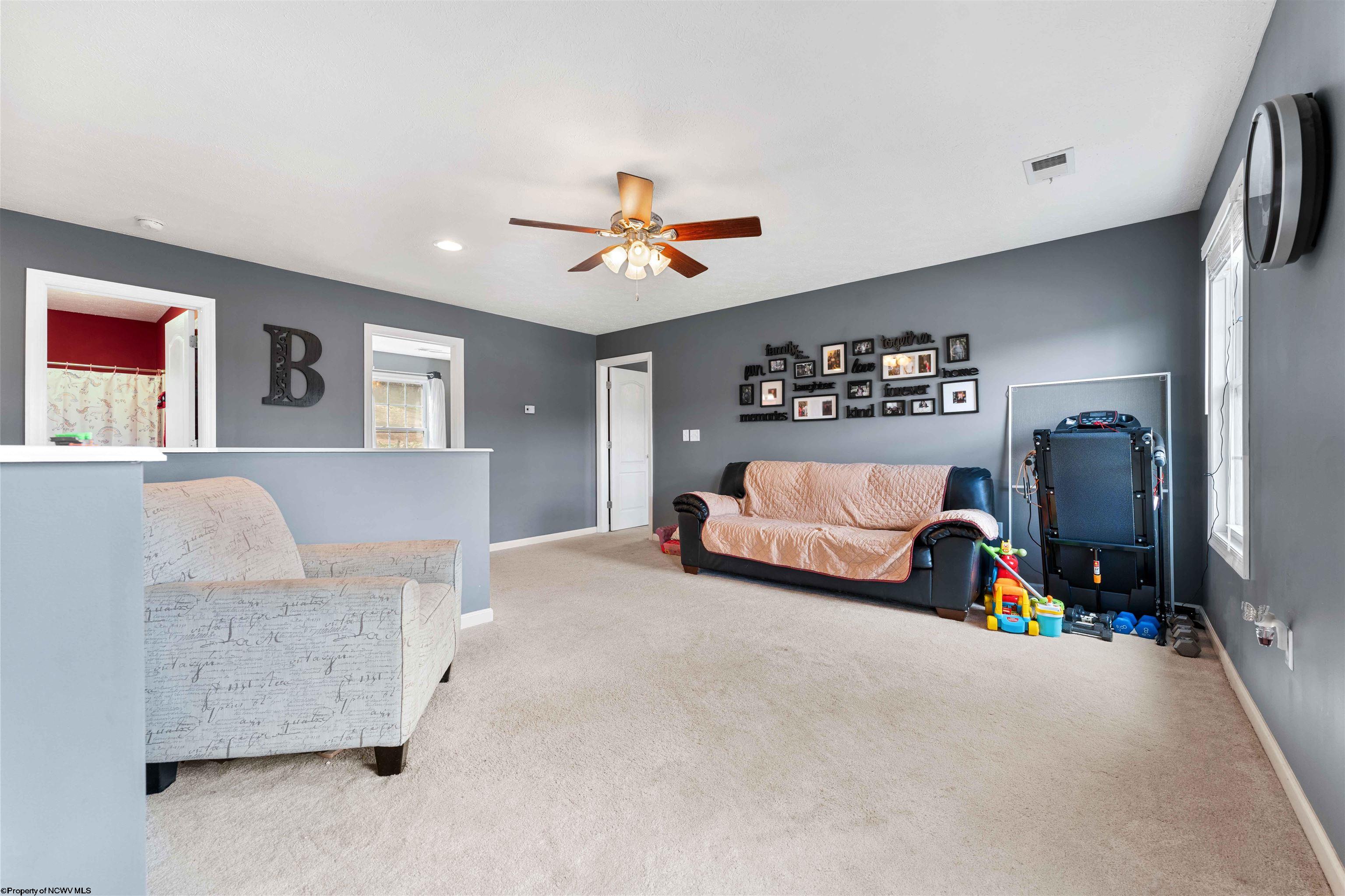 Morgantown, West Virginia 26508, United States, 4 Bedrooms Bedrooms, ,3 BathroomsBathrooms,Residential,Active,97579