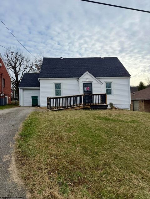 Photo of 423 Grand Avenue, Bridgeport, WV 26330 (MLS # 10163539)