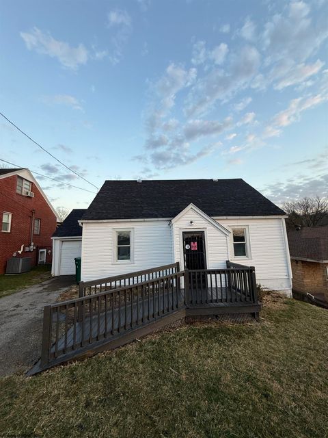 Photo of 423 Grand Avenue, Bridgeport, WV 26330 (MLS # 10163539)