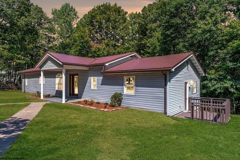 Photo of 104 Mountainview Road, Morgantown, WV 26508 (MLS # 10161582)