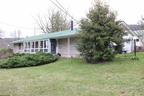 Photo of 300 N Toy Street, Terra Alta, WV 26764 (MLS # 10163992)