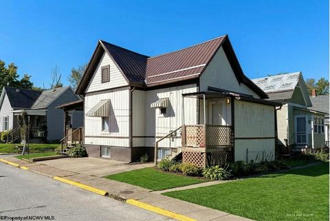 Photo of 101 Denham Street, Clarksburg, WV 26301 (MLS # 10165029)