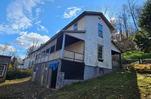 Photo of 106 National Lane, Morgantown, WV 26501 (MLS # 10162301)