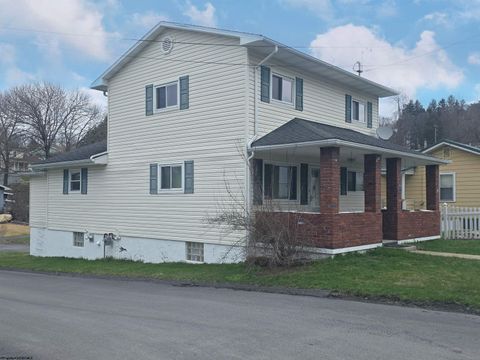 Photo of 103 Williams Avenue, Kingwood, WV 26537 (MLS # 10163818)