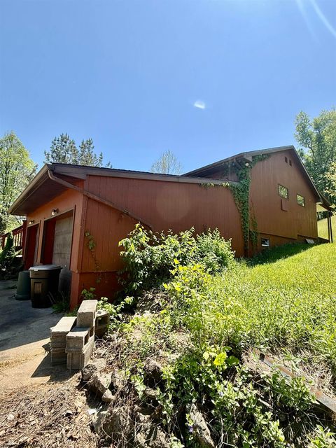 Photo of 1463 Jarvisville Road, Salem, WV 26426 (MLS # 10164866)