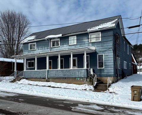 Photo of 124 126 Chestnut Street, Weston, WV 26452 (MLS # 10163339)