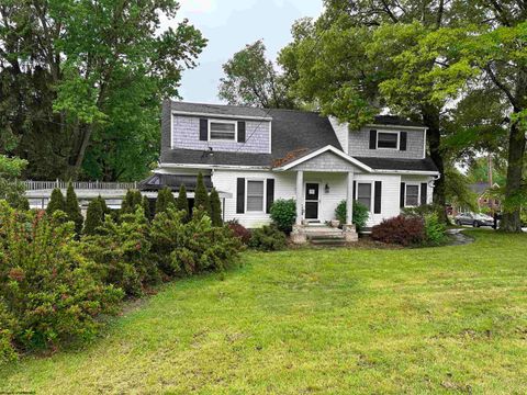 Photo of 396 Laurel Street, Morgantown, WV 26505 (MLS # 10165102)