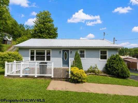 103 BAKER ST, FAIRVIEW, WV 26570 - Image b6d9a56f5cfd979b5e0f0ffd9cc79f5a/2904538496