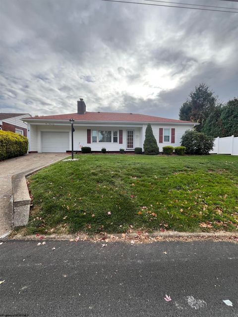 Photo of 124 Mandan Road, Clarksburg, WV 26301 (MLS # 10162211)