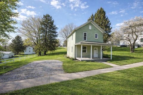 Photo of 207 Willard Street, Terra Alta, WV 26764 (MLS # 10162876)
