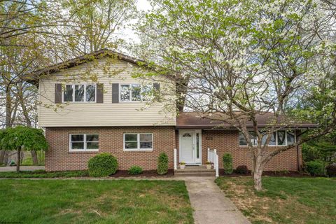 Photo of 173 Poplar Drive, Morgantown, WV 26505 (MLS # 10164334)