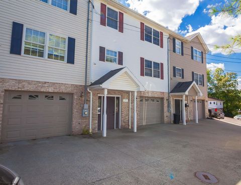 Photo of 1510 Bergamont Street, Morgantown, WV 26505 (MLS # 10161691)