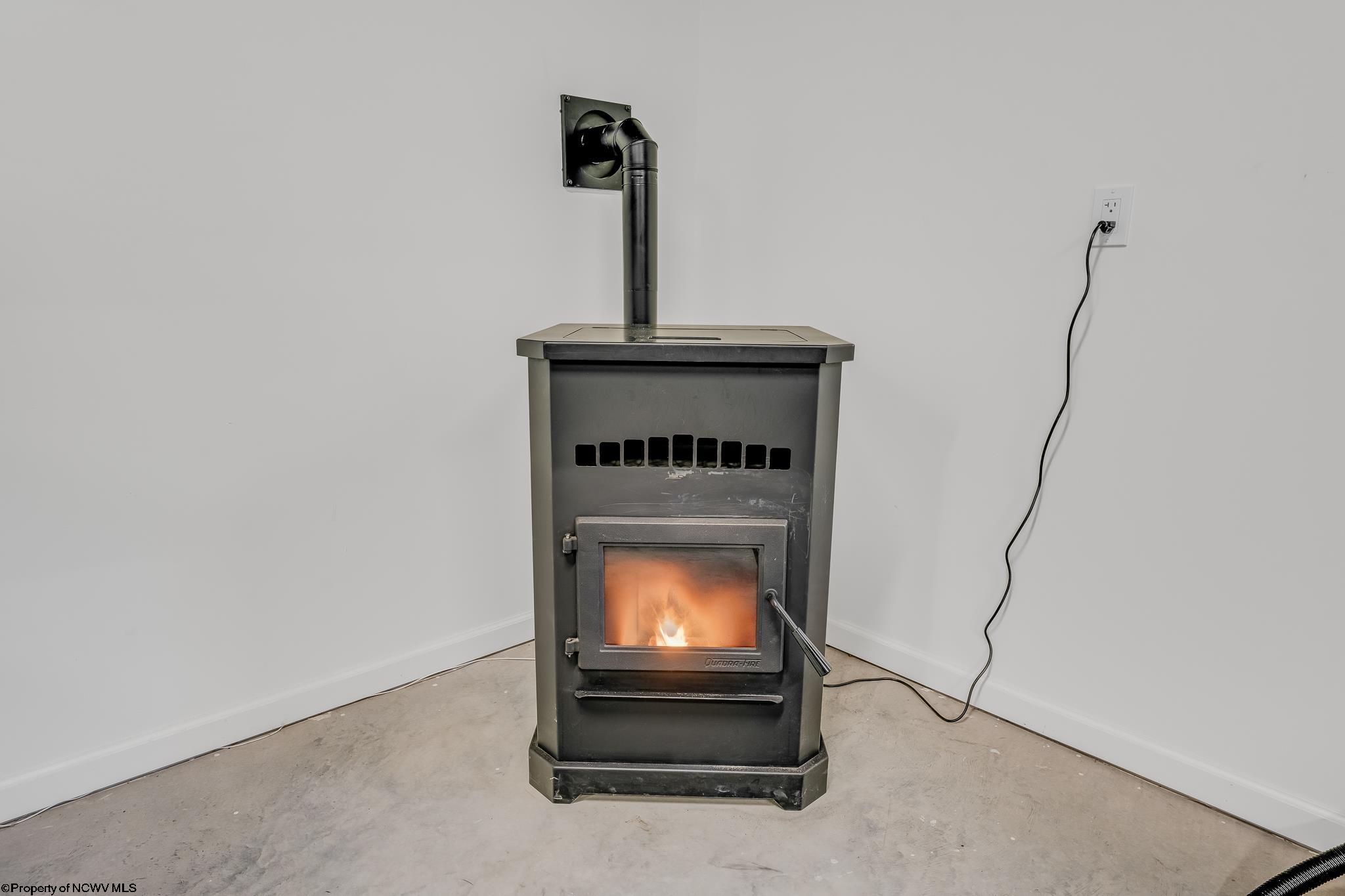 Parsons, West Virginia 26287, United States, 2 Bedrooms Bedrooms, ,2 BathroomsBathrooms,Residential,Active,247932