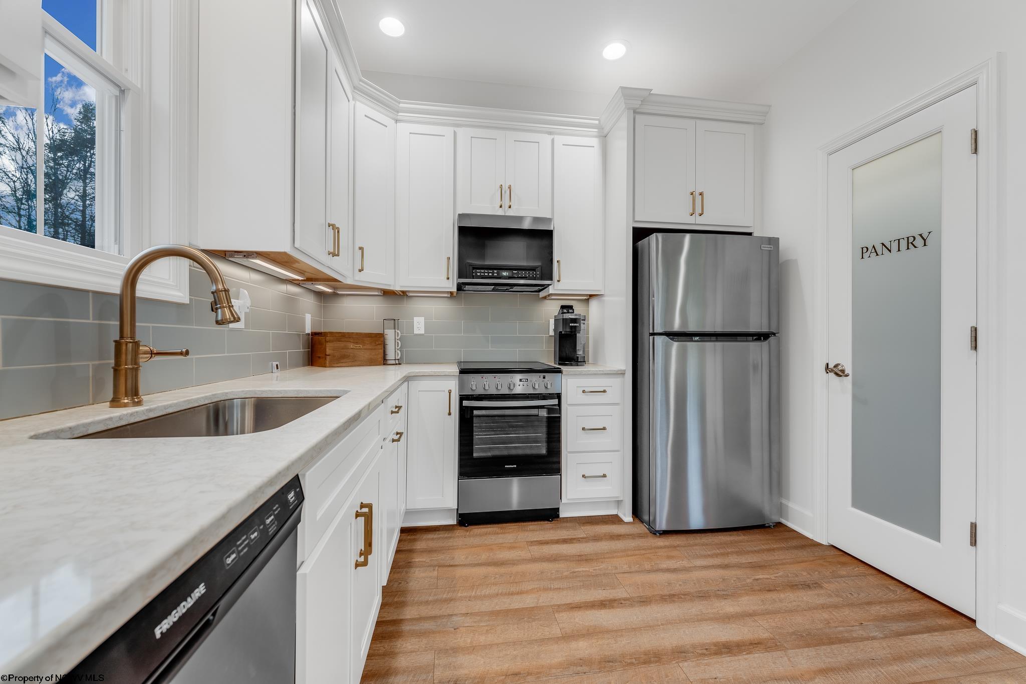 Parsons, West Virginia 26287, United States, 2 Bedrooms Bedrooms, ,2 BathroomsBathrooms,Residential,Active,247932