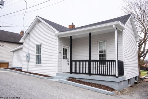 Photo of 308 Wilson Street, Fairmont, WV 26554 (MLS # 10163790)