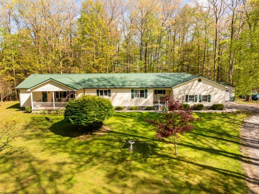 100 W YOUGHIOGHENY DR, AURORA, WV 26705 - Image baa64d76f44a3e4637a8bfd7b333b455/417463715