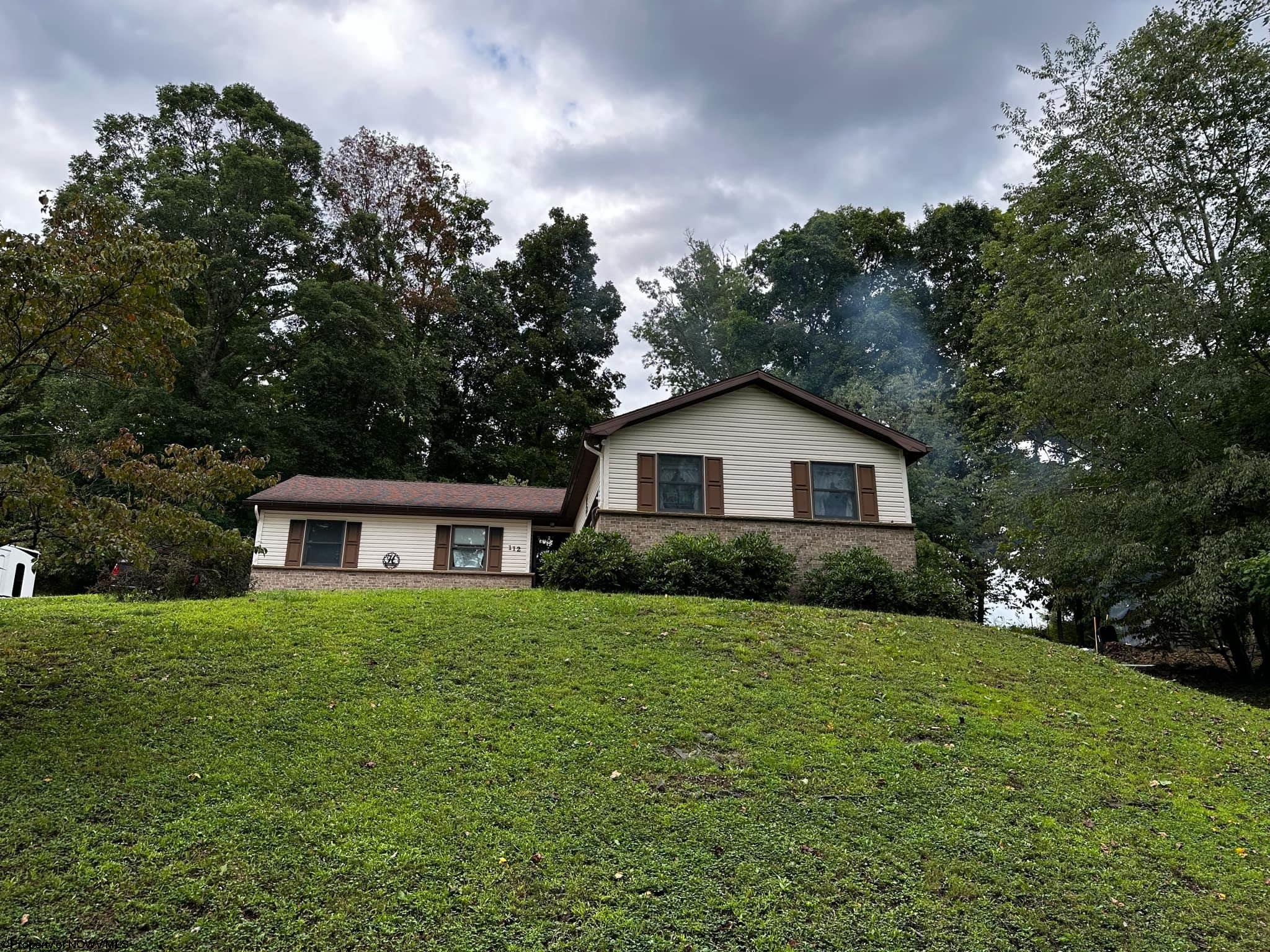 View Belington, WV 26250 house