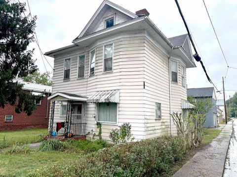 Photo of 515 Court Avenue, Weston, WV 26452 (MLS # 10161811)