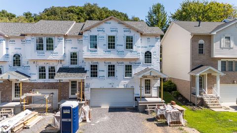 Photo of 986 Ashton Place, Morgantown, WV 26508 (MLS # 10160983)