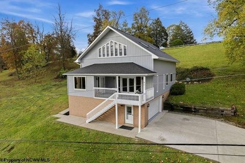 Photo of 32 St James Drive, Clarksburg, WV 26301 (MLS # 10162184)