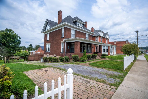 1116 MORGANTOWN AVE, FAIRMONT, WV 26554 - Image bcfdceea1dd2c8ec3f1d55e9e2fed762/2486163468